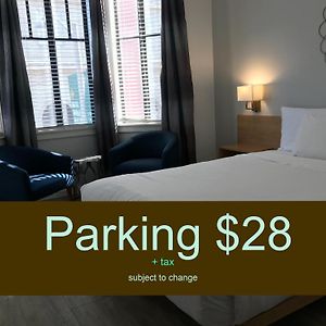 Touchstone Hotel - City Center
